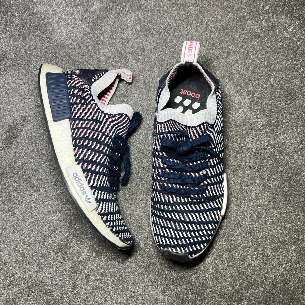 size 9.5 adidas originals NMD_R1 stlt primeknit “navy White Red”